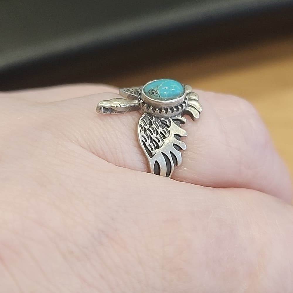 New- Sterling Silver And Oval Turquoise Thunderbird Desin Size 7.25 - Thumbnail 4
