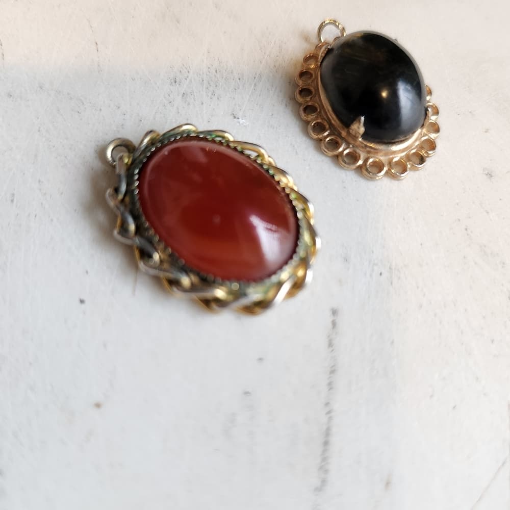 Dainty Gemstone Pendants Gold Tone Black Tiger's Eye And Carnelian - Thumbnail 9