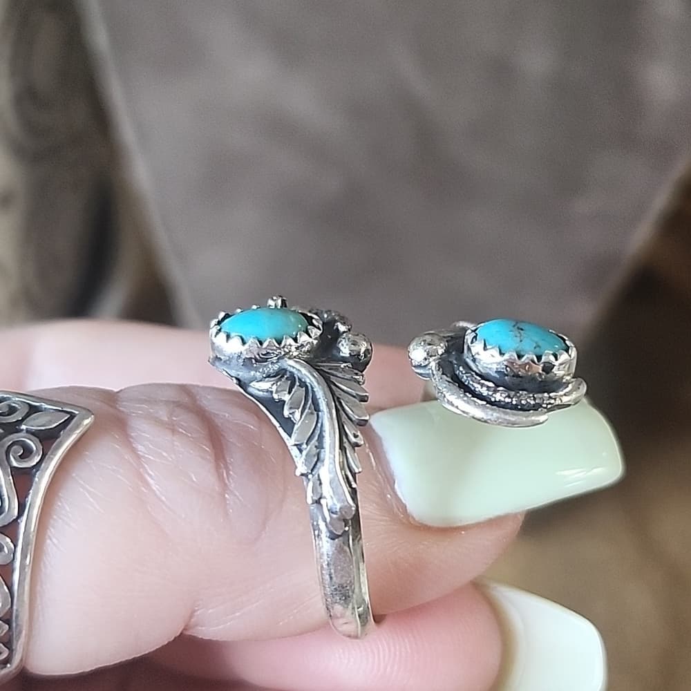 Navajo Handmade Sterling Silver Turquoise Leaf Design Adjustable Ring | Size 10 - Thumbnail 6