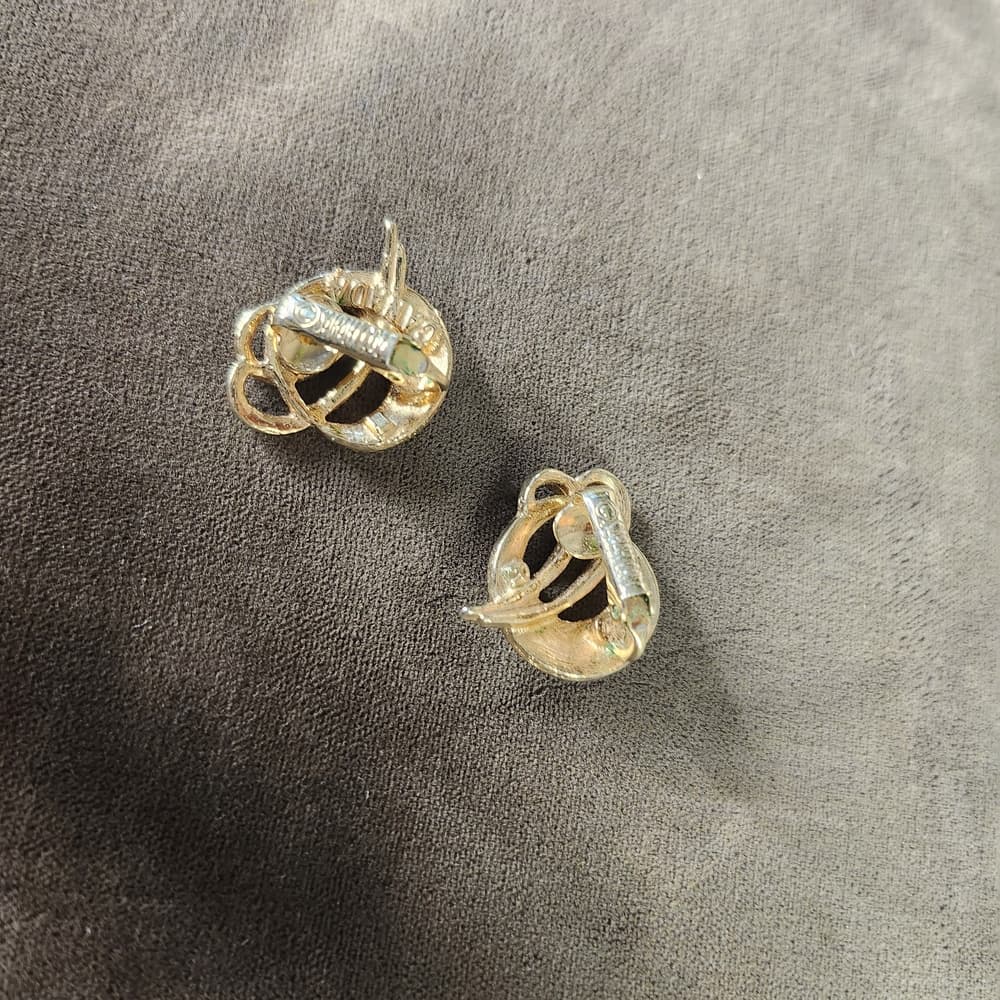 Sarah Coventry Canada Gold Tone Mid Century Knot Clip On Earrings - Thumbnail 2