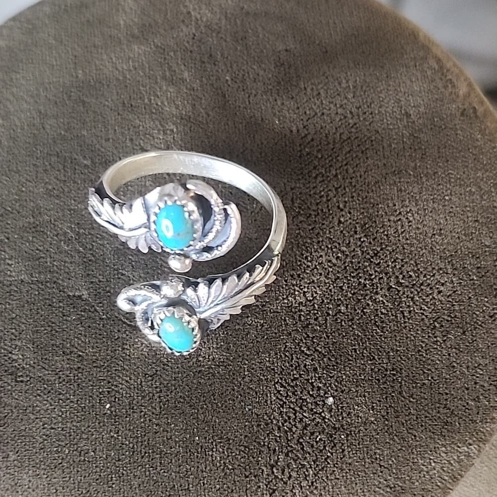 Navajo Handmade Sterling Silver Turquoise Leaf Design Adjustable Ring | Size 10 - Thumbnail 2