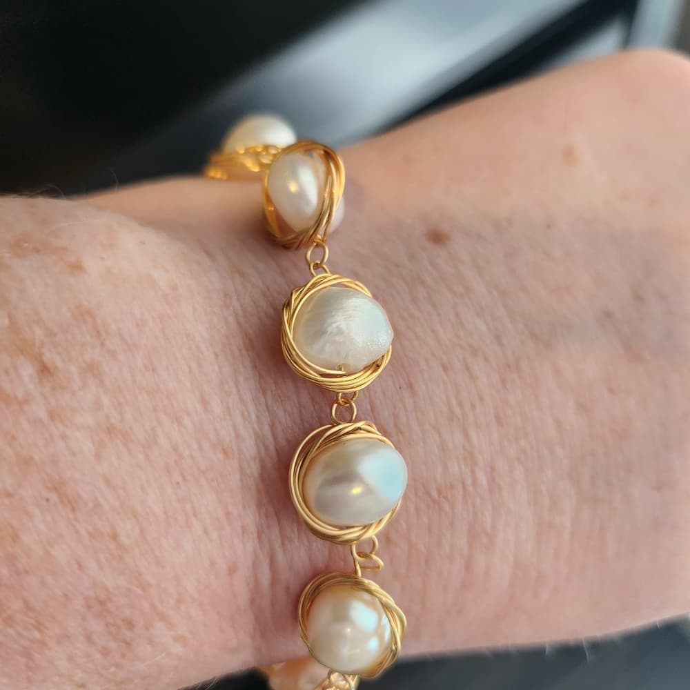 Golden Wire Wrapped Baroque Round Button Freshwater Pearl Bracelet 7.5 - Thumbnail 5