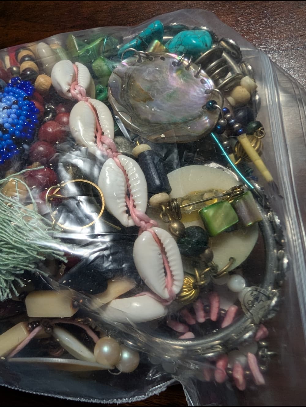 Bag of Mixed Beads Shell Bone Stone And More Multicolor - Thumbnail 4