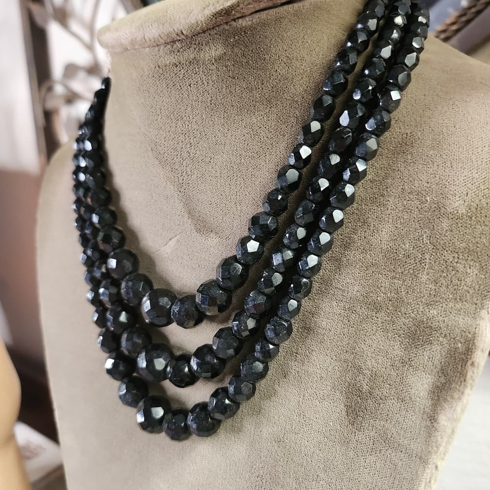 Vintage Laguna Graduated Black Fauceted Glass Beaded 16" Triple Strand Necklace