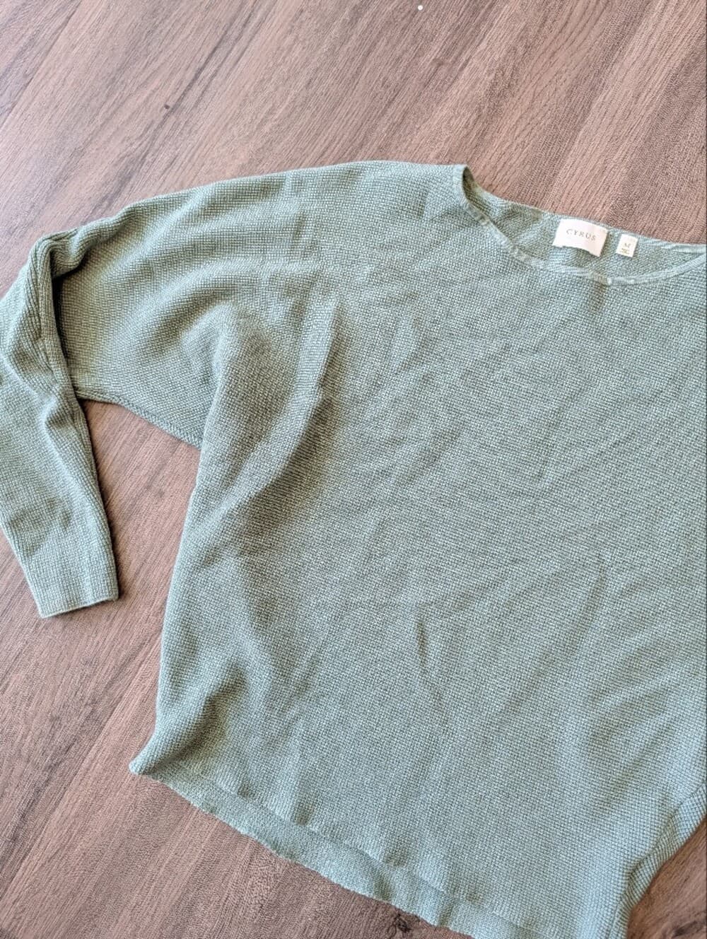 Cyrus Sage Green Waffle Knit Pullover Sweater Top Batwing Long Sleeve