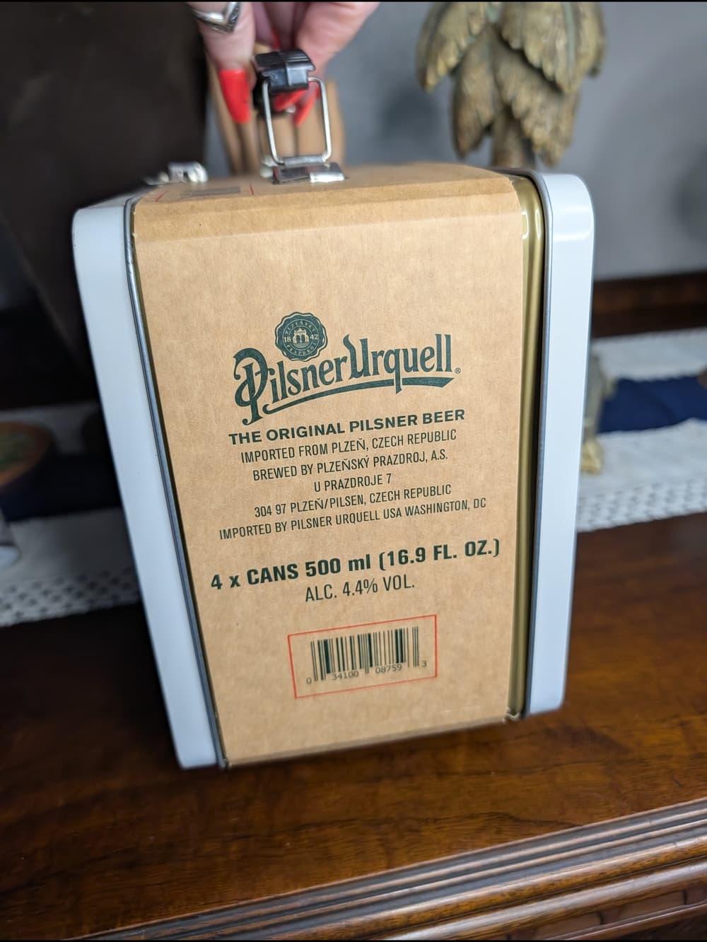 Pilsner Urquell Metal Tin Lunchbox - White & Gold Beer Missing 2017