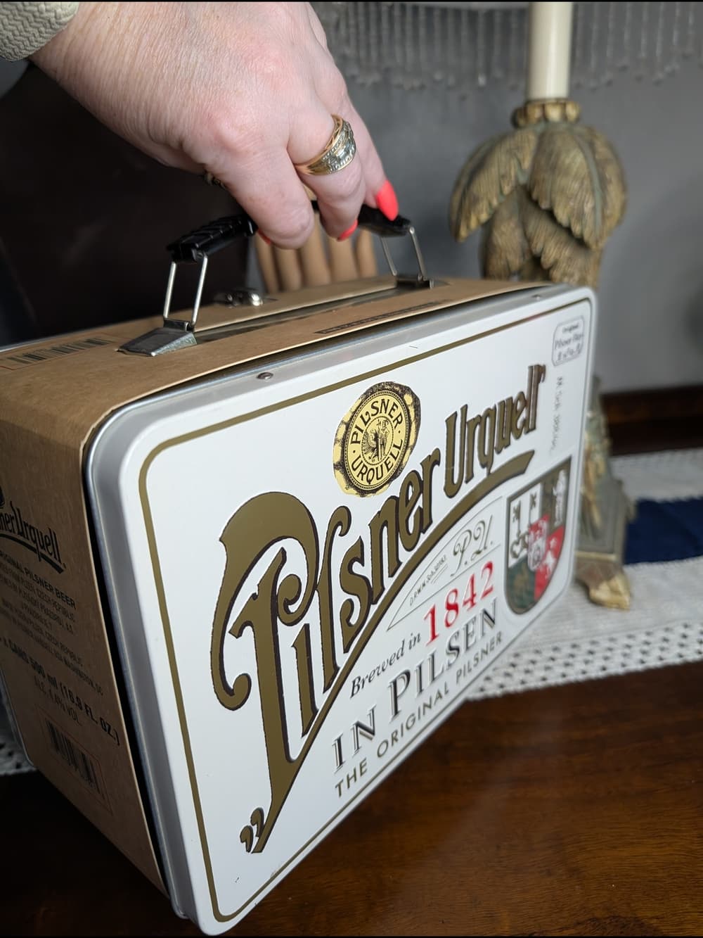Pilsner Urquell Metal Tin Lunchbox - White & Gold Beer Missing 2017 - Thumbnail 2