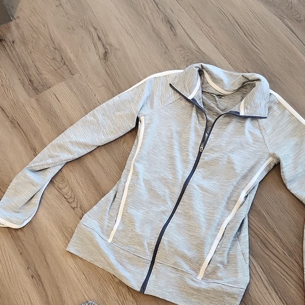 Champion for Target 🥰 Long Sleeve Zip Up Athletic Jacket Light Grey