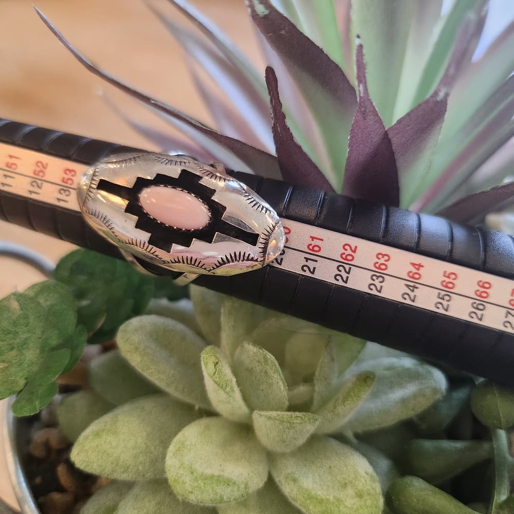Signed Felix Perry Navajo Pink Conch Sterling Silver Ring | Size 8 Shadow Box - Thumbnail 13