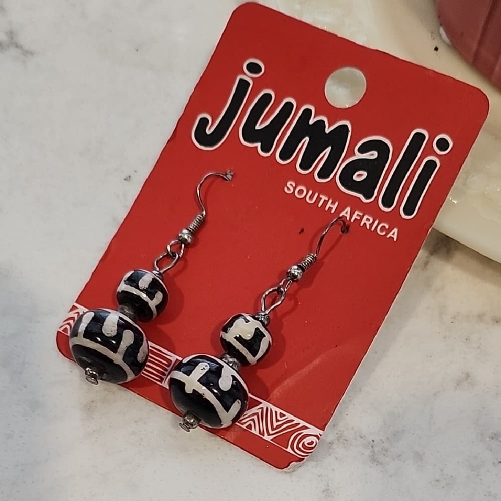 Jumali Black and White Hand Painted South African Beaded Tribal Earrings - Thumbnail 5