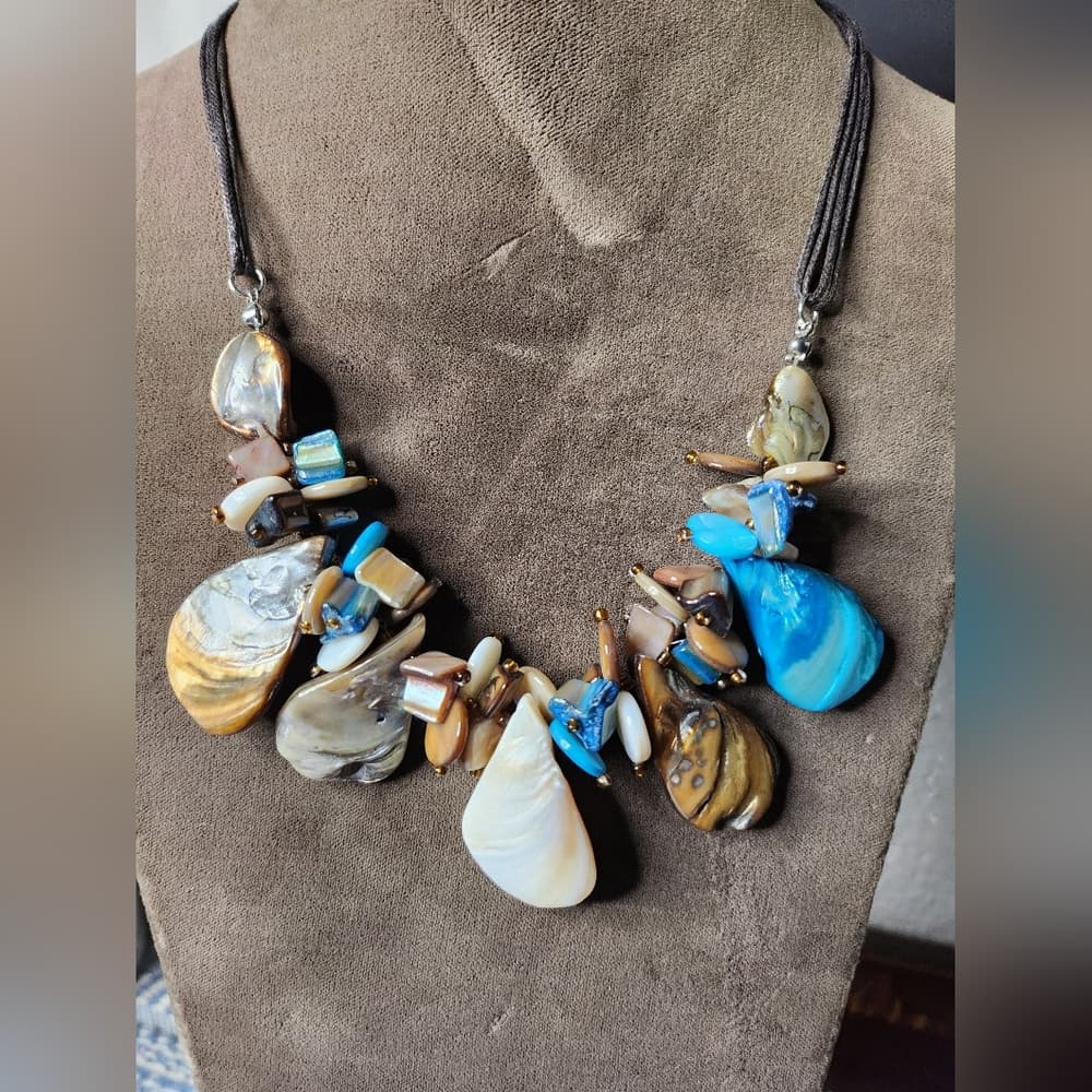 Blue Cream Brown Shell And Black Leather 16" Necklace With Extension - Thumbnail 7