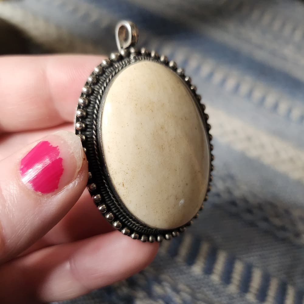 Vintage Silver And Cream Bone Oval Pendant Necklace - Thumbnail 6