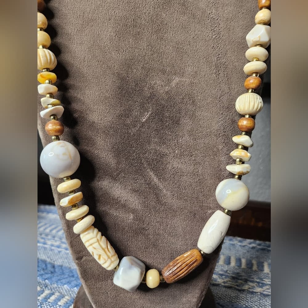 Vintage Carved Bone Shell Wood And Agate Long Chunky Beaded Necklace - Thumbnail 2