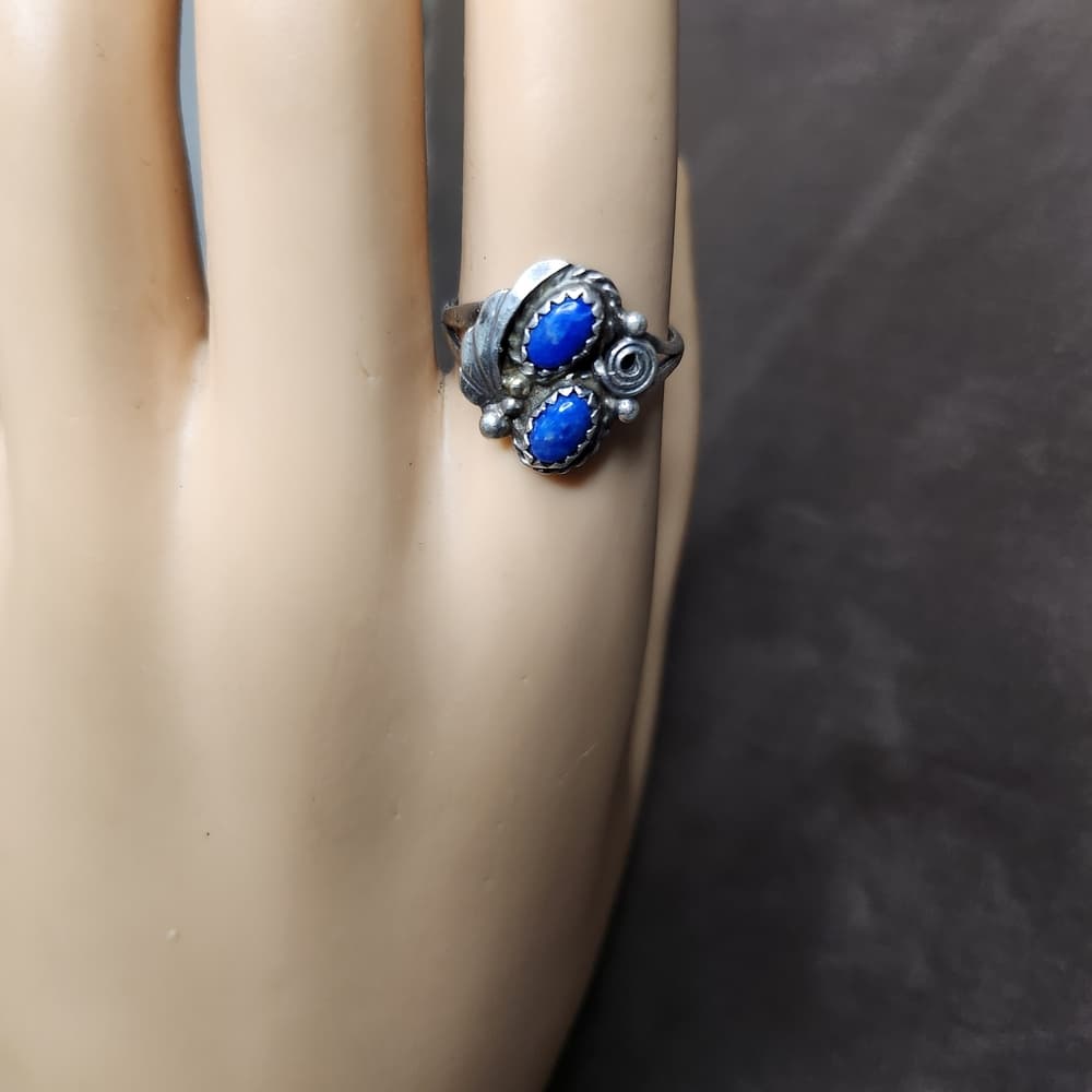 Signed Navajo Sterling Silver And Lapis Lazuli Oval Floral Ring 6.5