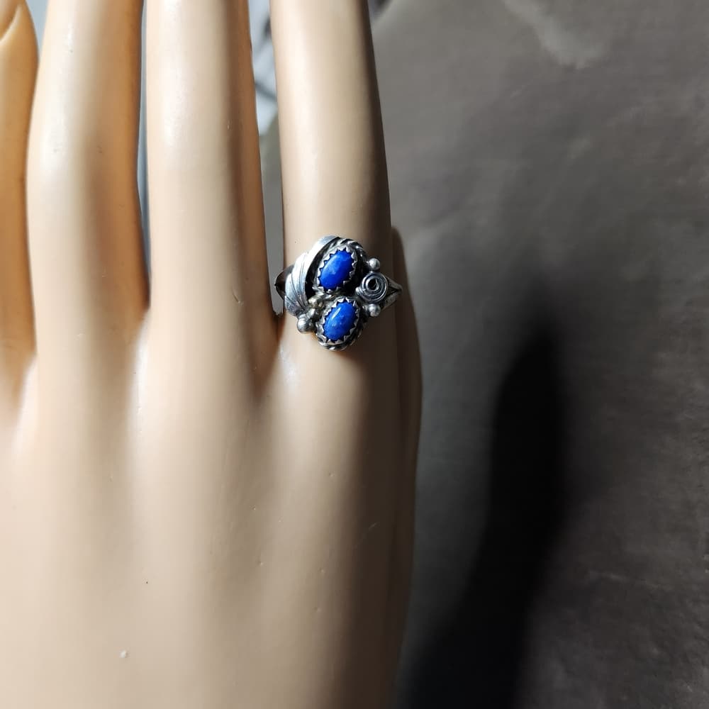 Signed Navajo Sterling Silver And Lapis Lazuli Oval Floral Ring 6.5 - Thumbnail 2