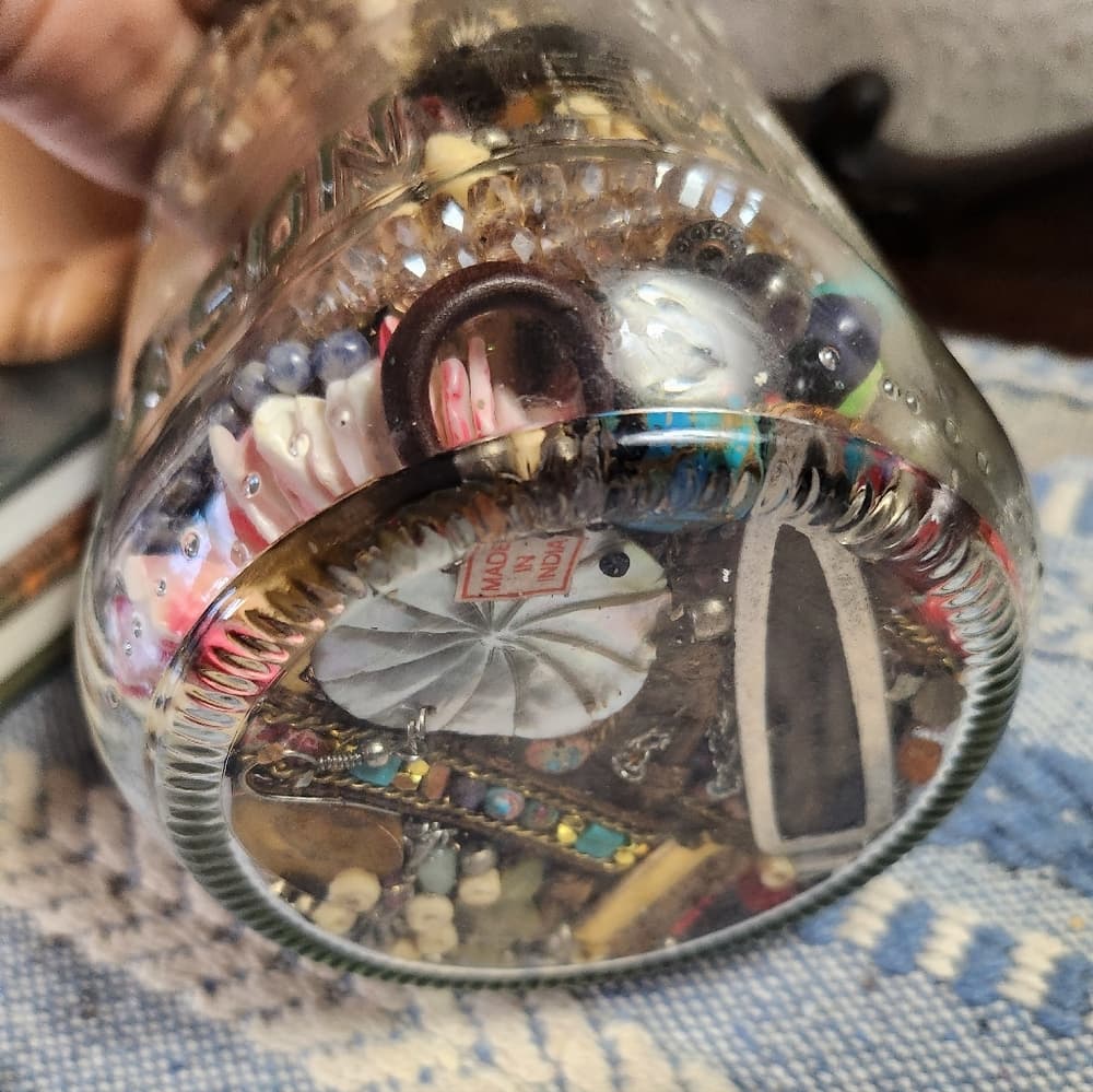 Jar of Mixed Beads Wood Bone Shell And Other Tribal Crafting And Jewelry Making - Thumbnail 5