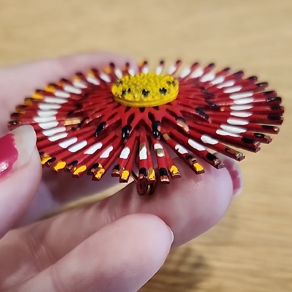 Colorful 1960s Circular Enamel Match Stick Firework Floral Hand Brooch - Thumbnail 2