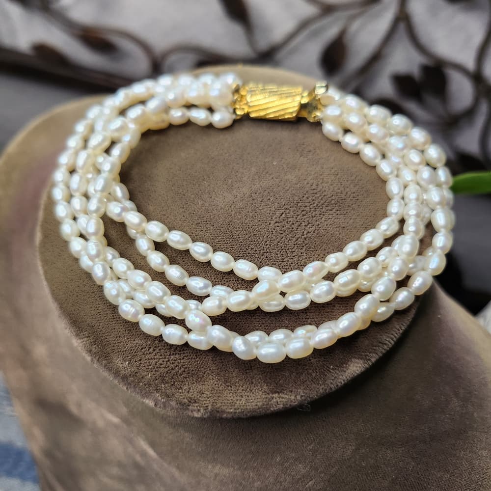Vintage Five Strand Pearl Costume. Bracelet With Gold Clasp - Thumbnail 8