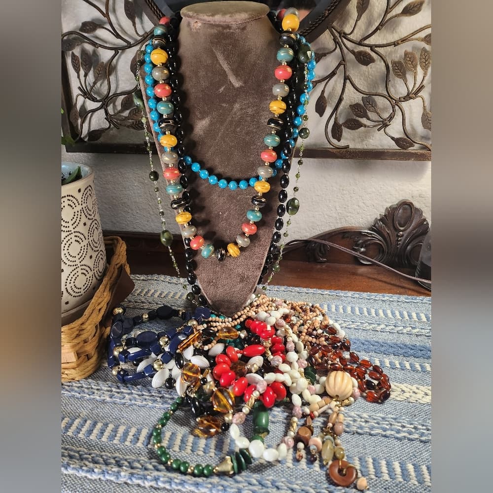 Vintage Bold And Colorful Beaded Statement Necklace Set - Thumbnail 9