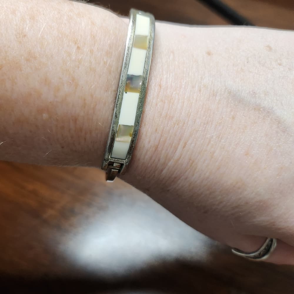 Elegant Silver Mother Of Pearl And Shell Inlay Bracelet Mexico - Thumbnail 7
