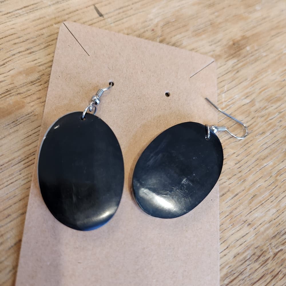 Two Pair Shell And Wood Accented Dangle Earrings - Thumbnail 3