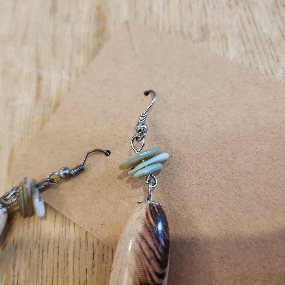Two Pair Shell And Wood Accented Dangle Earrings - Thumbnail 6
