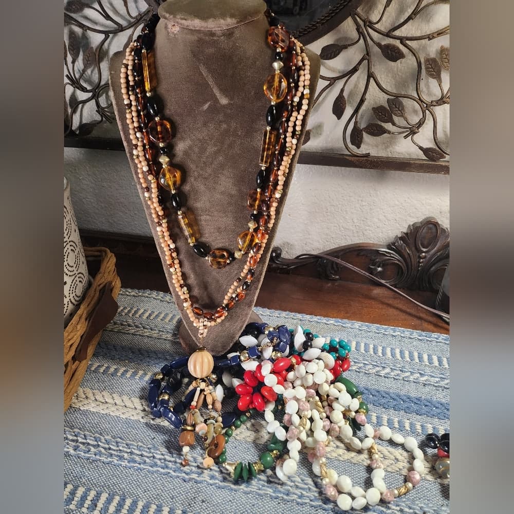 Vintage Bold And Colorful Beaded Statement Necklace Set - Thumbnail 3
