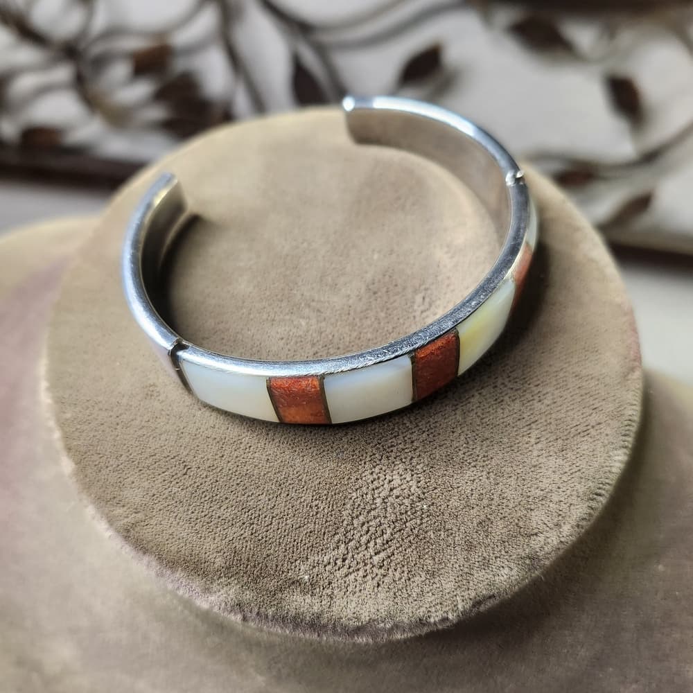 Vintage Southwest Style Silver Mother Of Pearl And Spiny Oyster Inlay Bracelet
