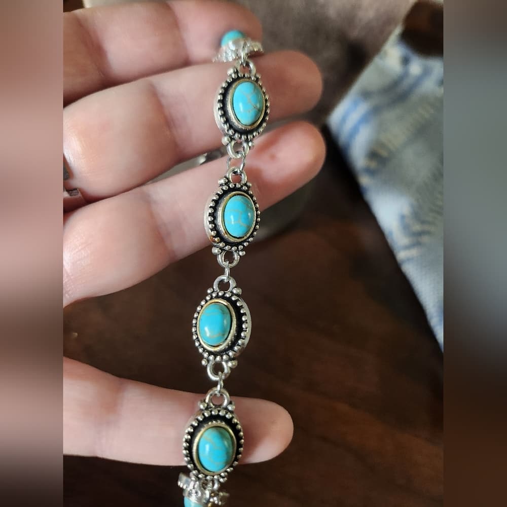 Chic Turquoise and Silver Tone Jewelry Bundle Earrings Bracelet Ring - Thumbnail 6