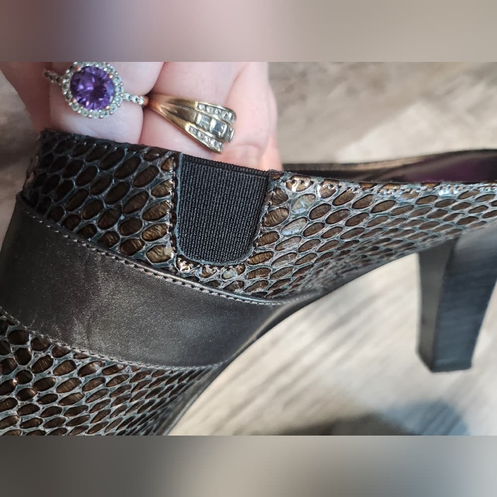 Brighton Rhyme Metallic Textured Snake Print Italian Made Leather Slip On Heels - Thumbnail 9