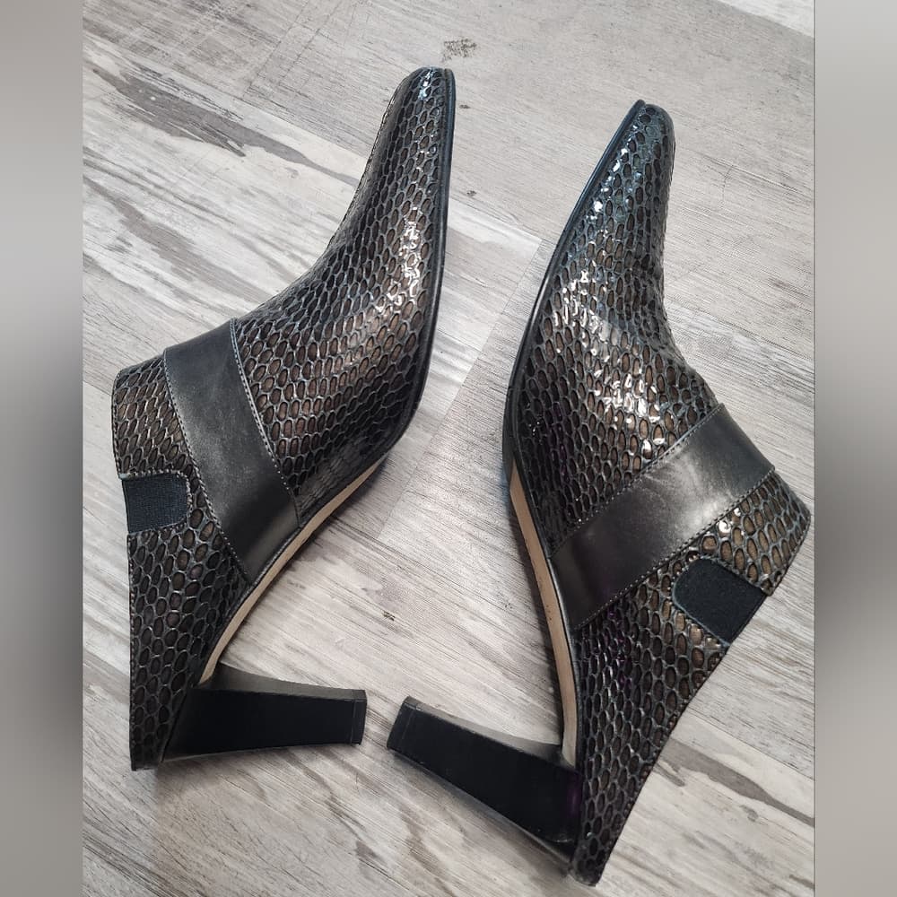 Brighton Rhyme Metallic Textured Snake Print Italian Made Leather Slip On Heels - Thumbnail 4