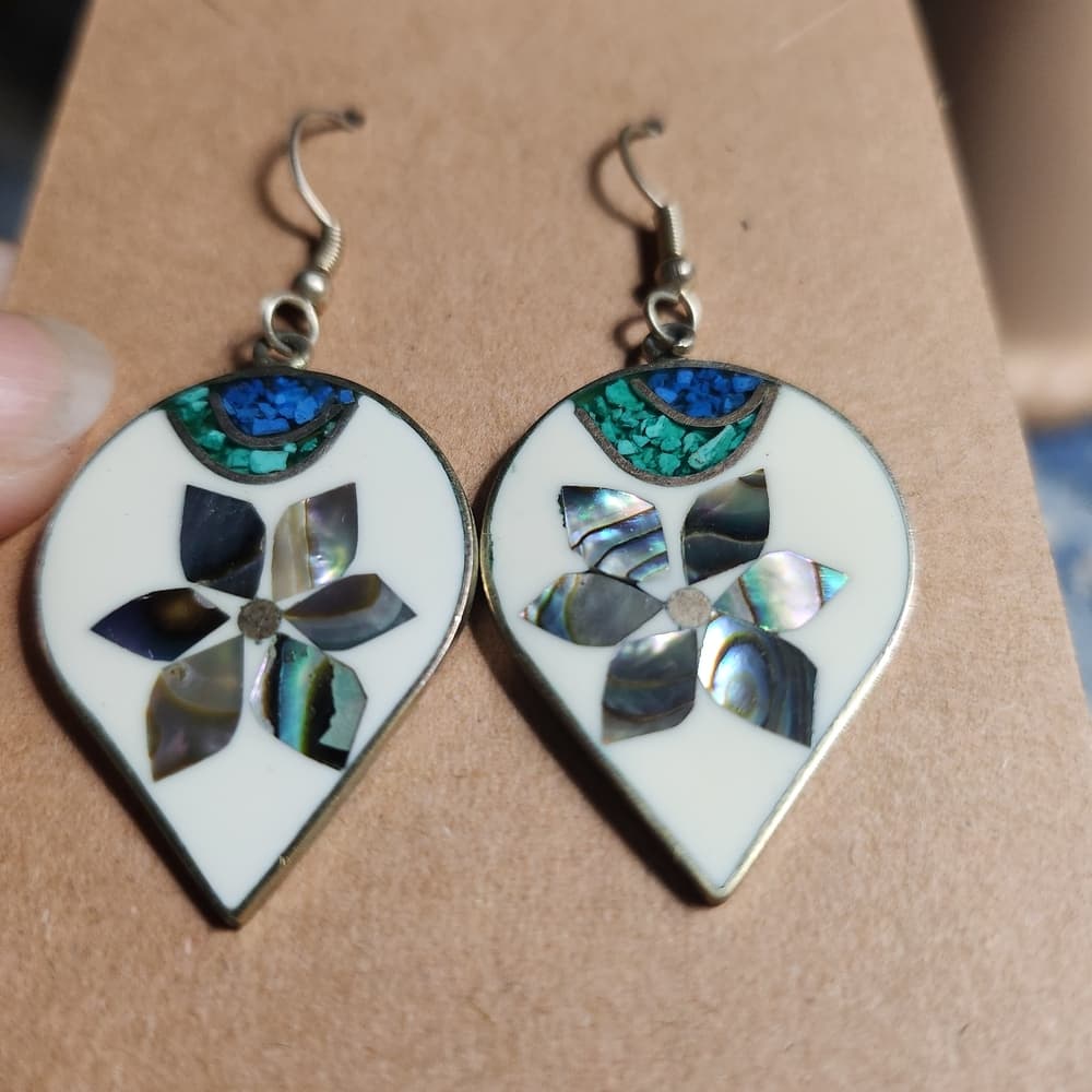 Vintage Alpaca Silver Shell Floral Turquoise Inlay Teardrop Dangle Earrings - Thumbnail 3
