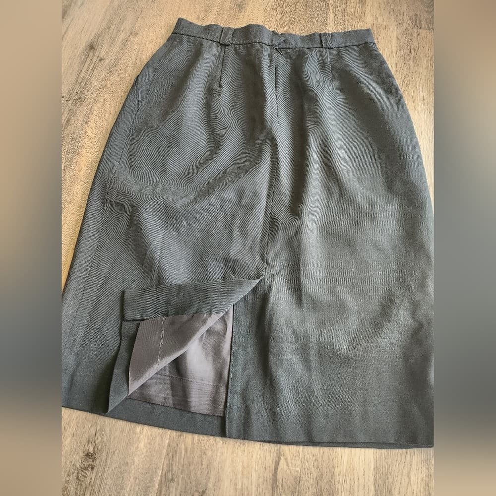 Vintage Evan Picone Saks Fifth Avenue Union Made Classic Black A-Line Skirt - Thumbnail 3