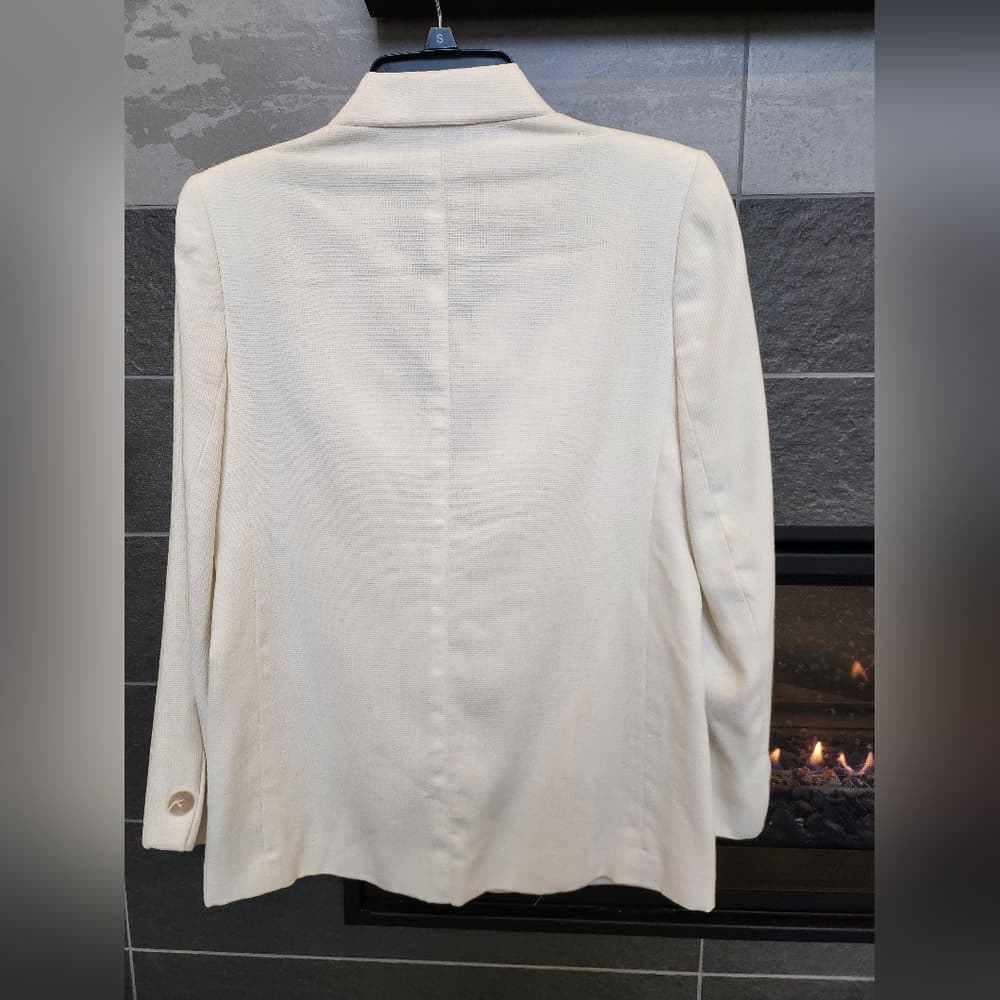 Vintage Evan Picone Saks Fifth Avenue White Formal Blazer Shell Button Accents - Thumbnail 2