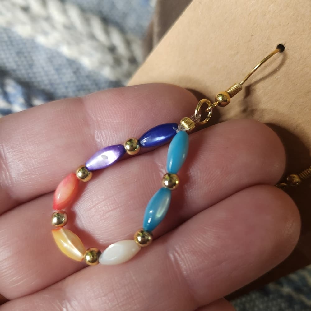 Gold + Orange Shell Choker With Rainbow Dyed Mother Of Pearl Rice Beaded Earring - Thumbnail 8