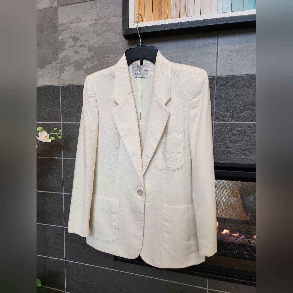 Vintage Evan Picone Saks Fifth Avenue White Formal Blazer Shell Button Accents