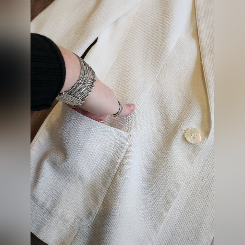 Vintage Evan Picone Saks Fifth Avenue White Formal Blazer Shell Button Accents - Thumbnail 5