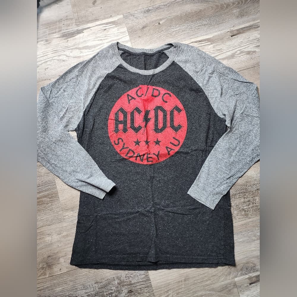 AC/DC Sydney AU Gray and Red Graphic Raglan Style Shirt - Thumbnail 6