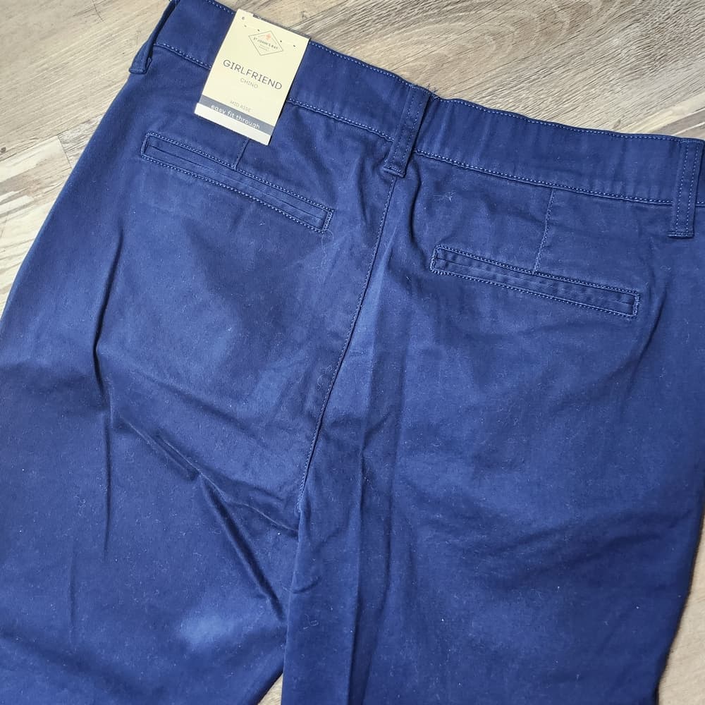 St. John's Bay Women's Navy Cropped Girlfriend Chinos - Thumbnail 6