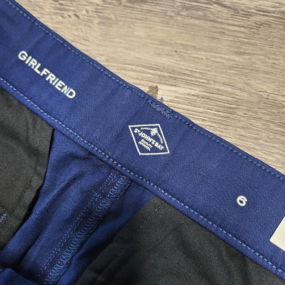St. John's Bay Women's Navy Cropped Girlfriend Chinos - Thumbnail 5