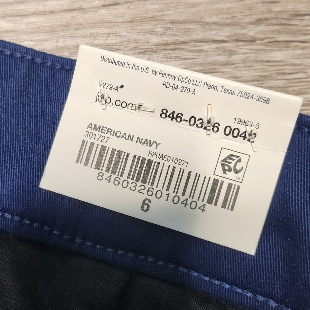 St. John's Bay Women's Navy Cropped Girlfriend Chinos - Thumbnail 4