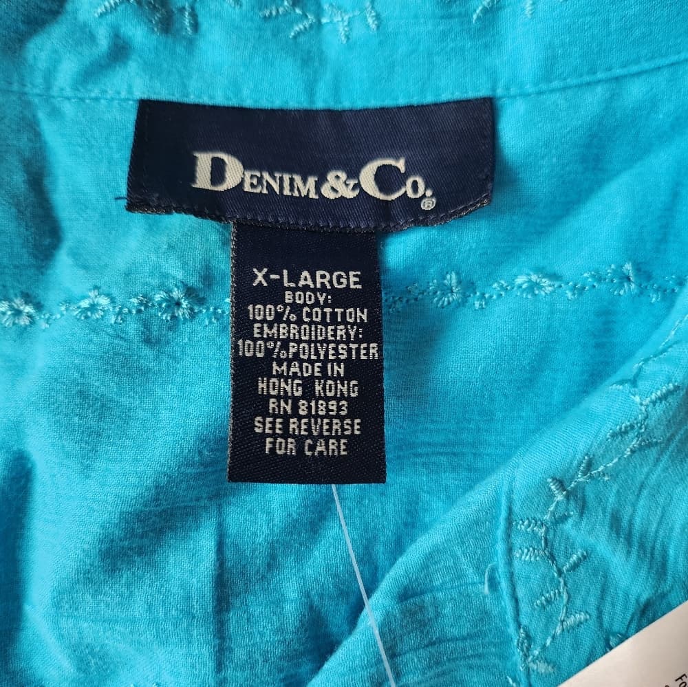 Denim&Co Vibrant Blue Floral Embroidered Button Down Shirt - Thumbnail 4