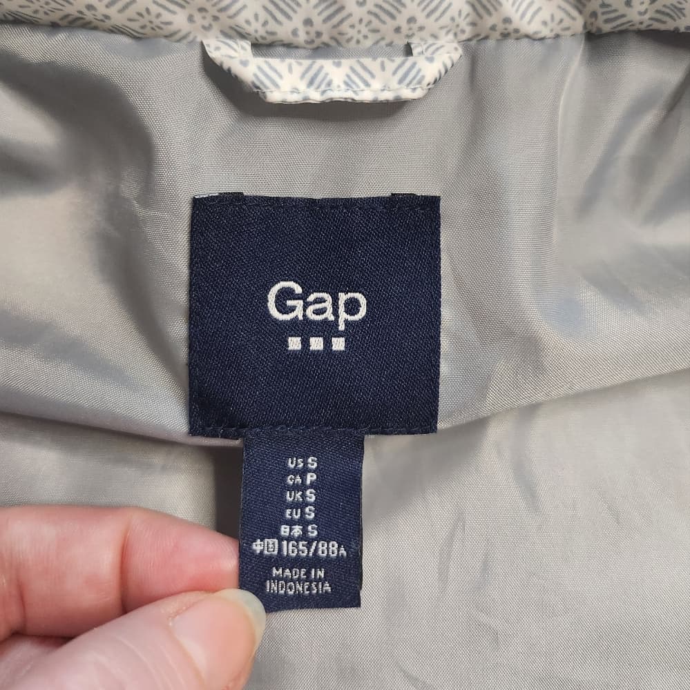 GAP Light Gray Thick Quilted Zip Up Puffer Vest - Thumbnail 3