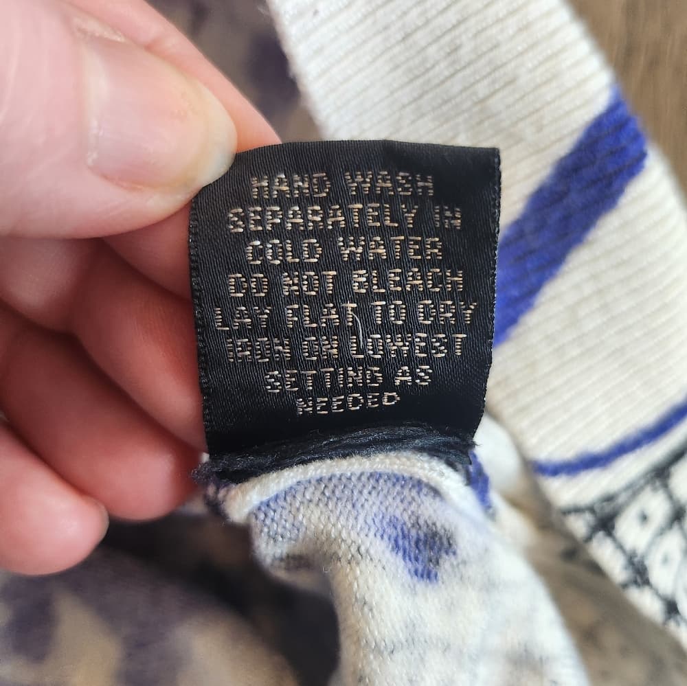 GNW Blue and White Crew Neck Sweater with Porcelain Pattern - Thumbnail 4