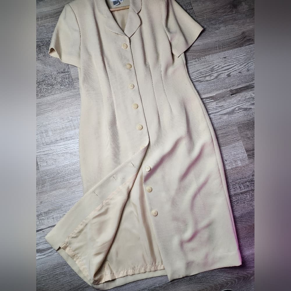 Vintage Talbots Cream Midi Button Down Business Casual Dress with Notched Collar - Thumbnail 2