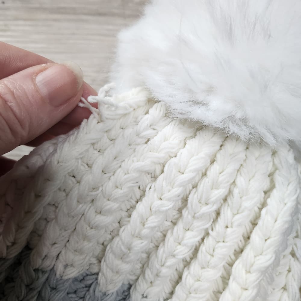 Stylish Two-Tone Knit Beanie with Pom Pom By Steve Madden - Thumbnail 3