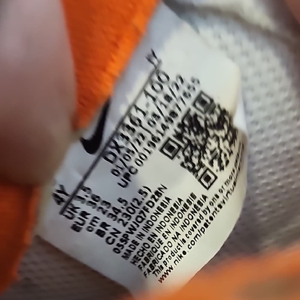 Youth Nike White and Orange Suede And Leather Air Force 1 '07 LV8 Sneakers - Thumbnail 10