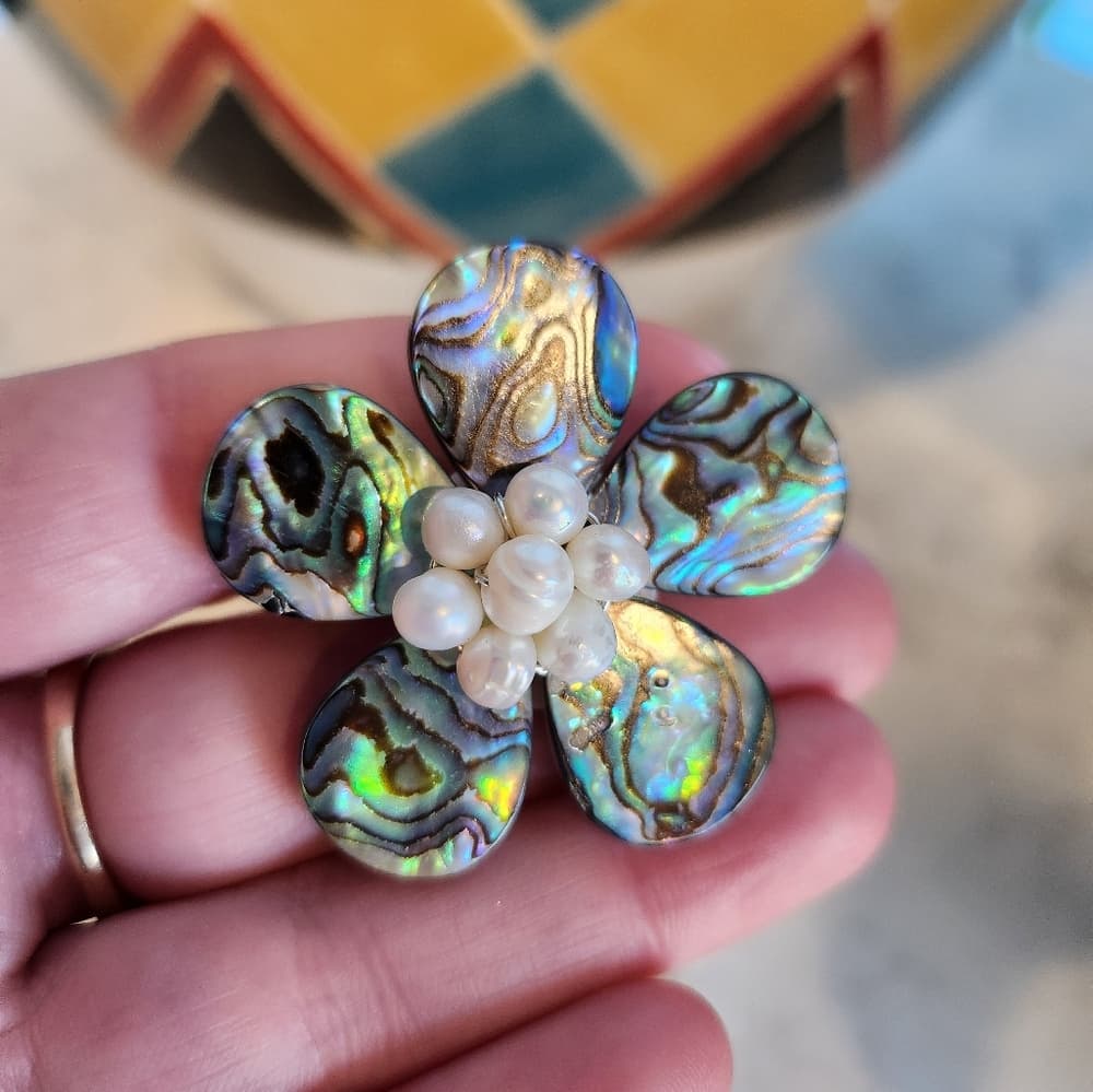 3 Shell Abalone and Mother Of Pearl Handmade and Craved Dove Brooch Lot - Thumbnail 5