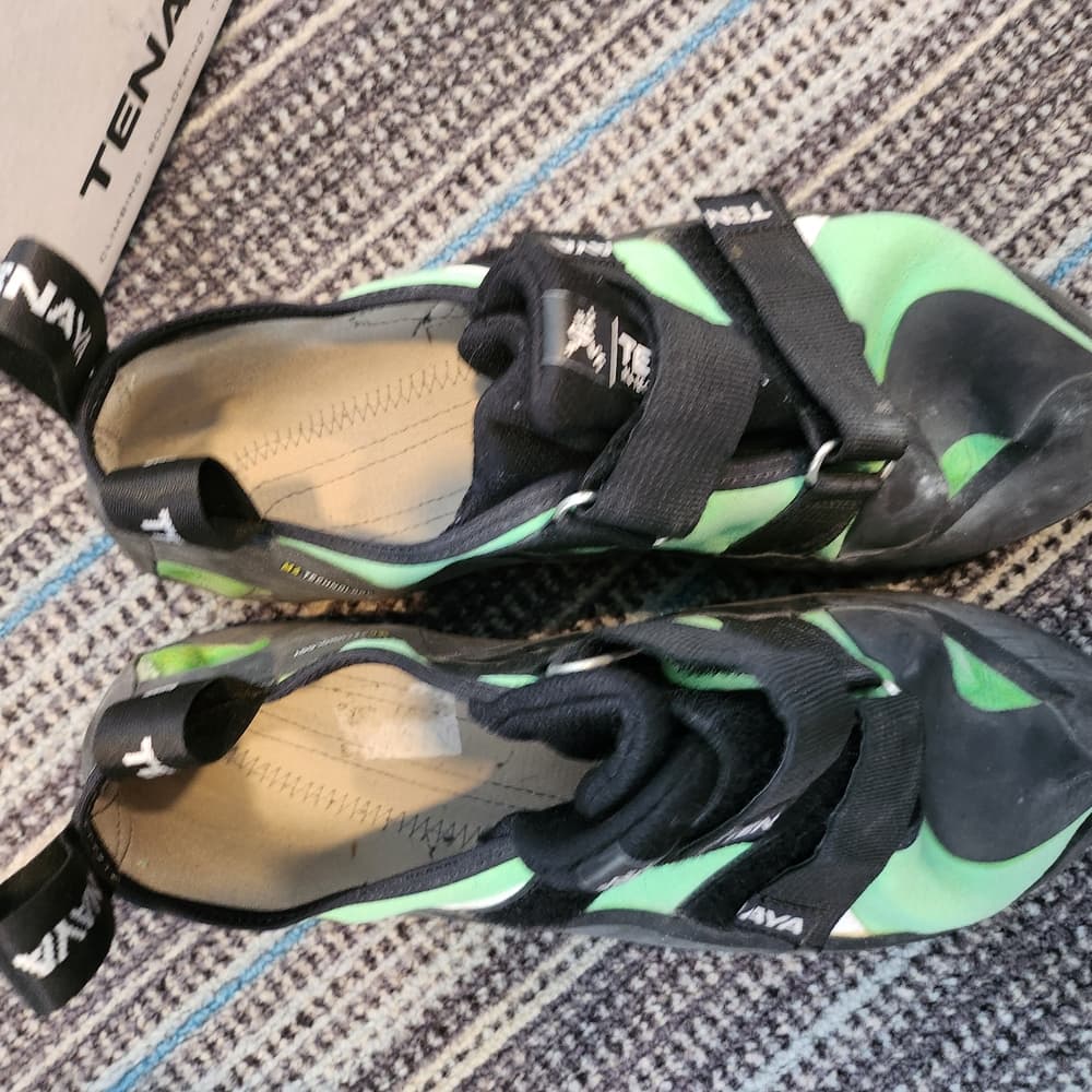 Tenaya Green and Black Climbing Shoes with Velcro Closure and Rubber Sole - Thumbnail 5