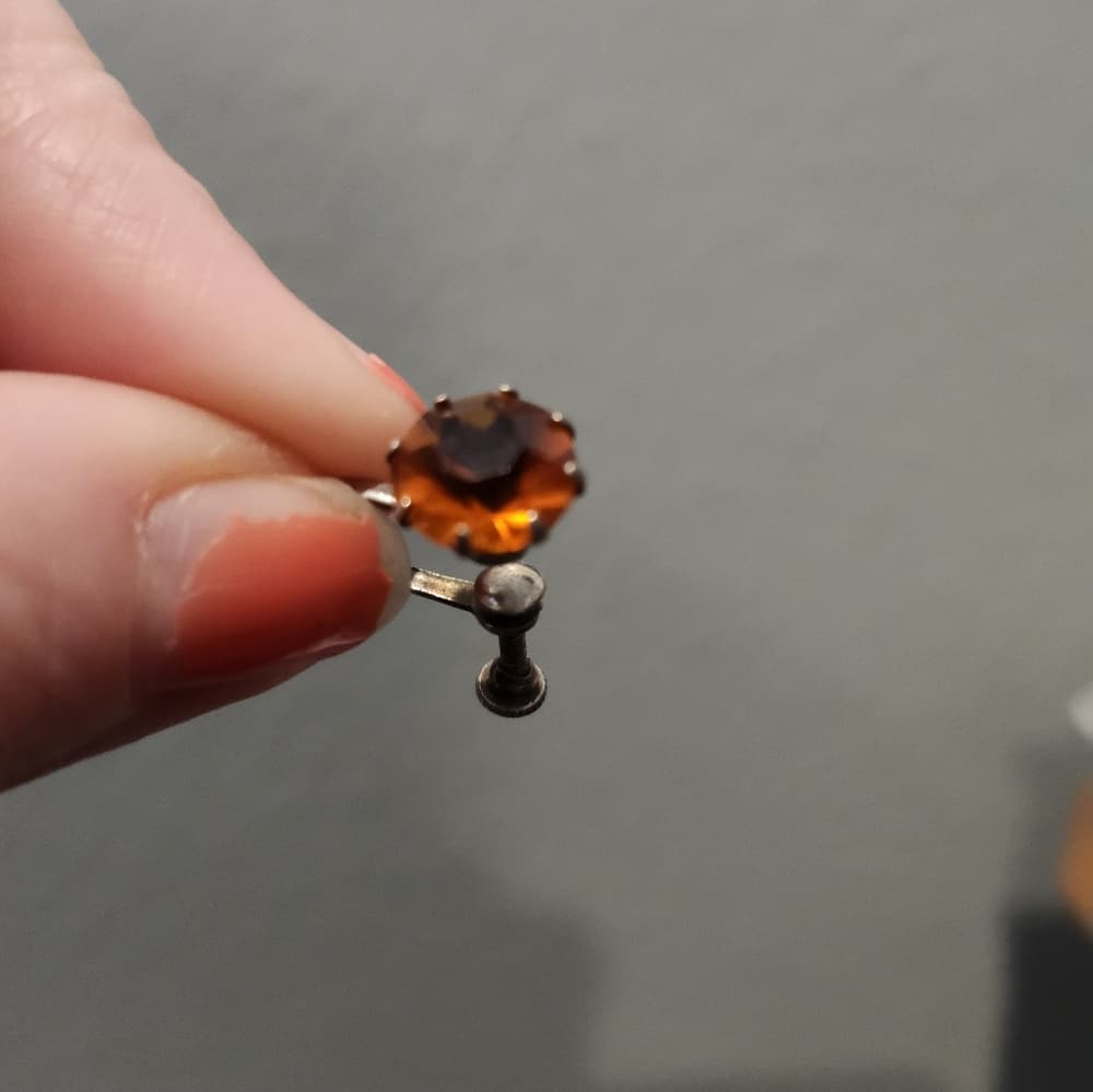 Vintage Orange Rinestone studs on Screwback Clip on Sterling Sliver - Thumbnail 7